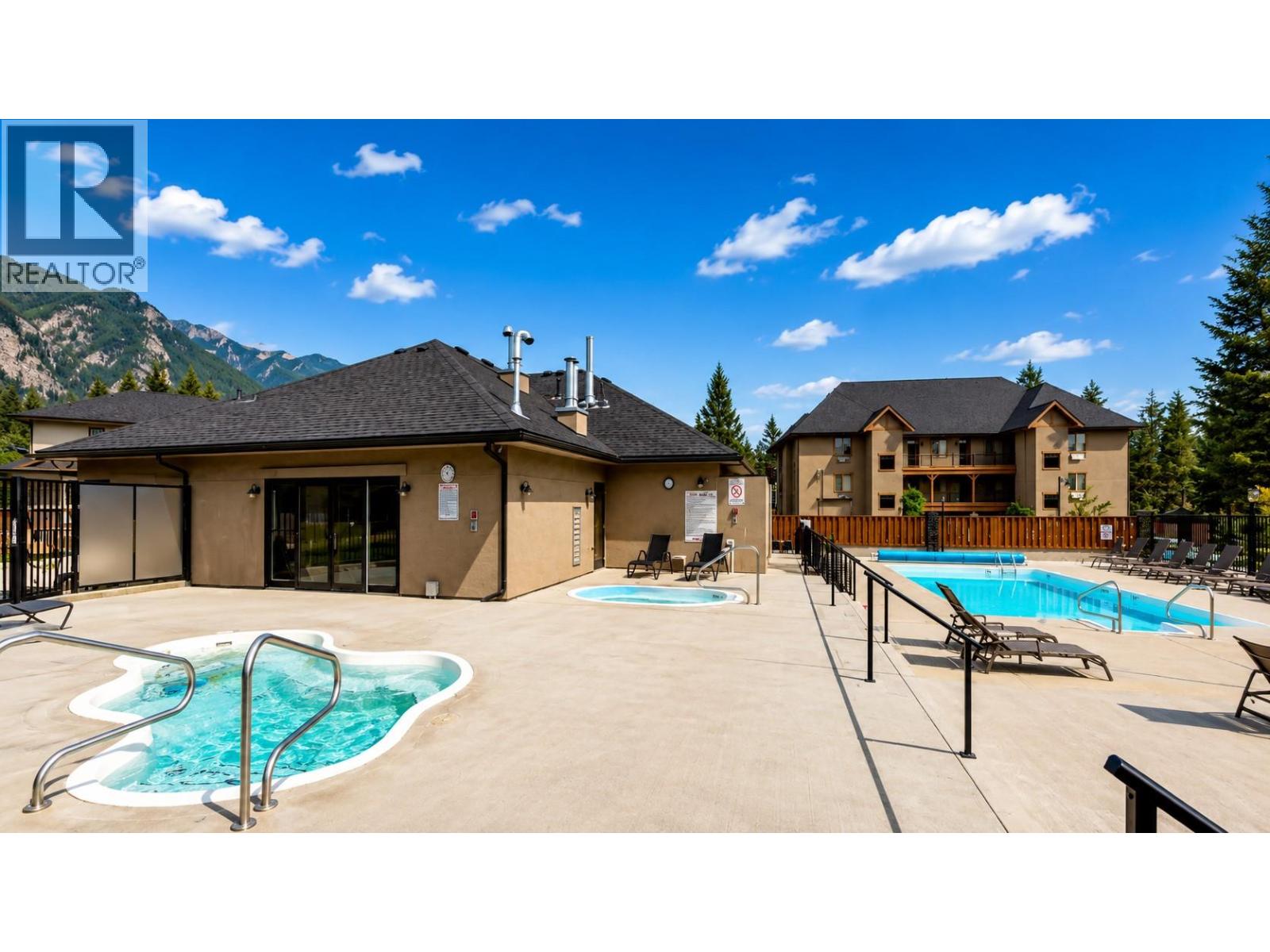 #715 E 700 BIGHORN Boulevard - 54