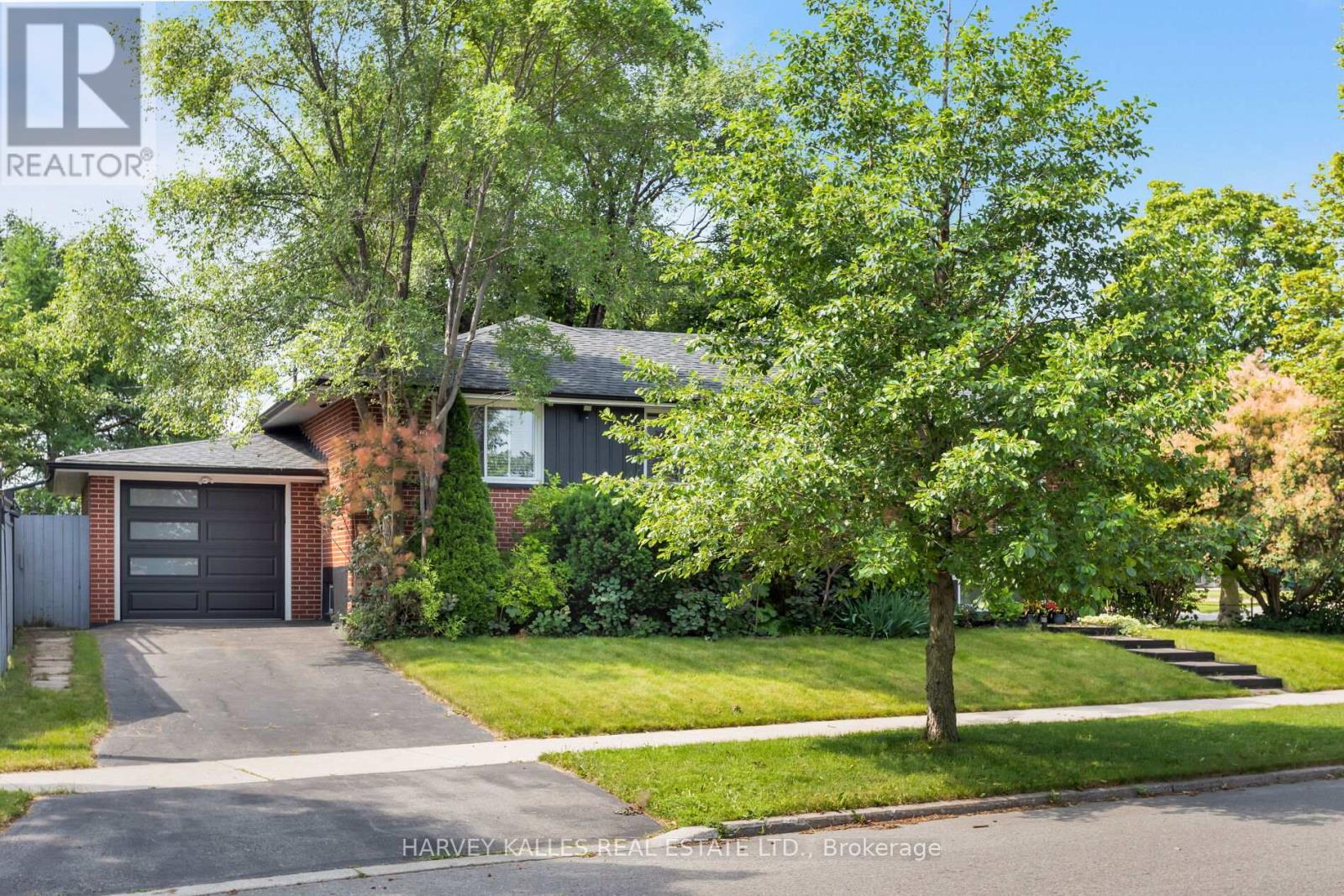 49 LEARMONT DRIVE - 1
