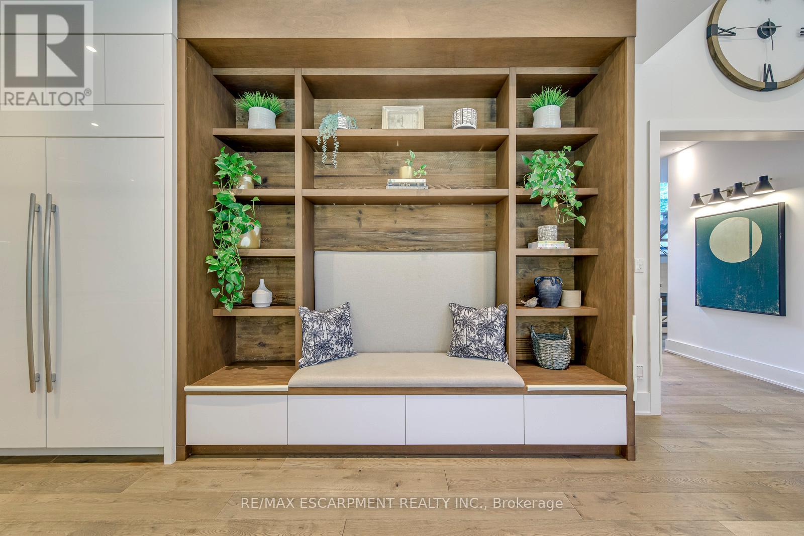 2104 DEVON ROAD - 10