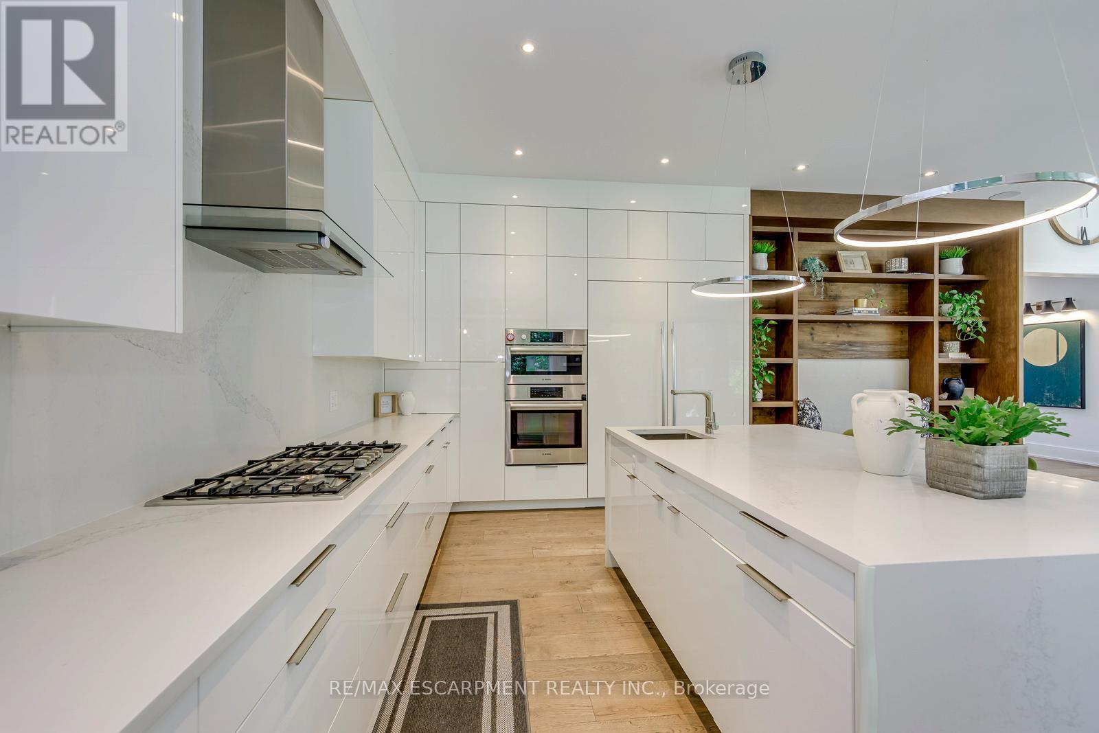 2104 DEVON ROAD - 12