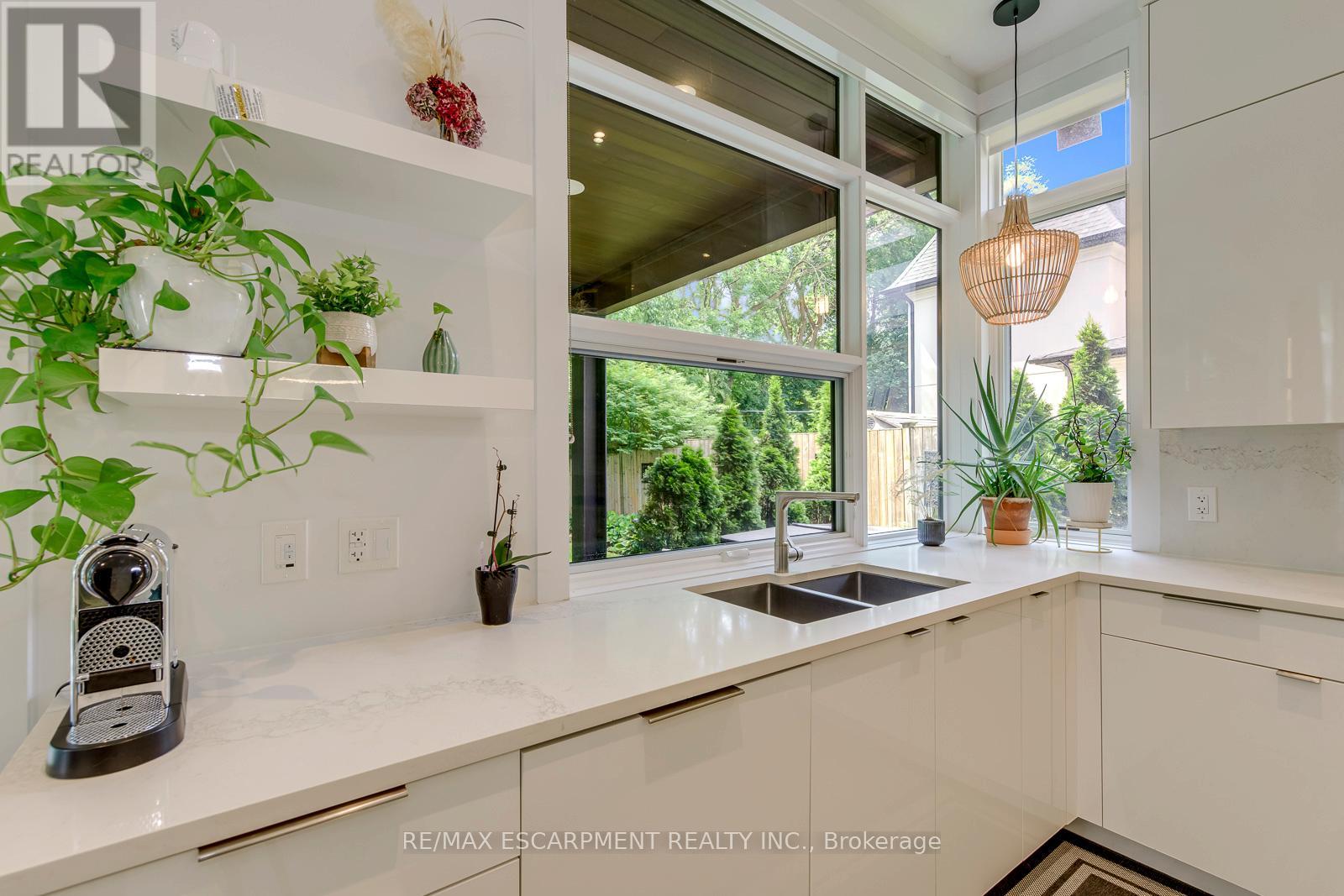 2104 DEVON ROAD - 14