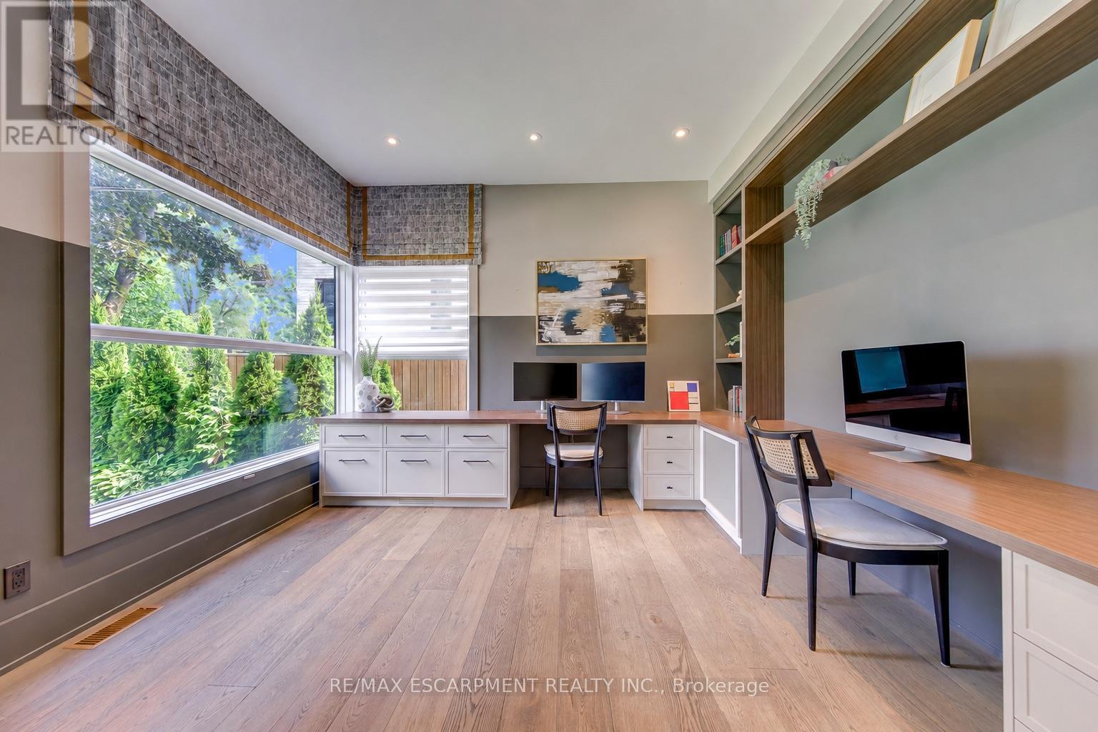 2104 DEVON ROAD - 19