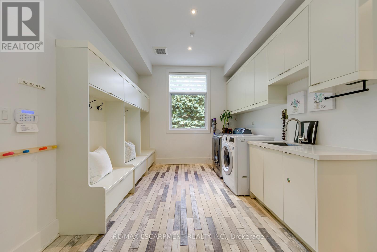 2104 DEVON ROAD - 20