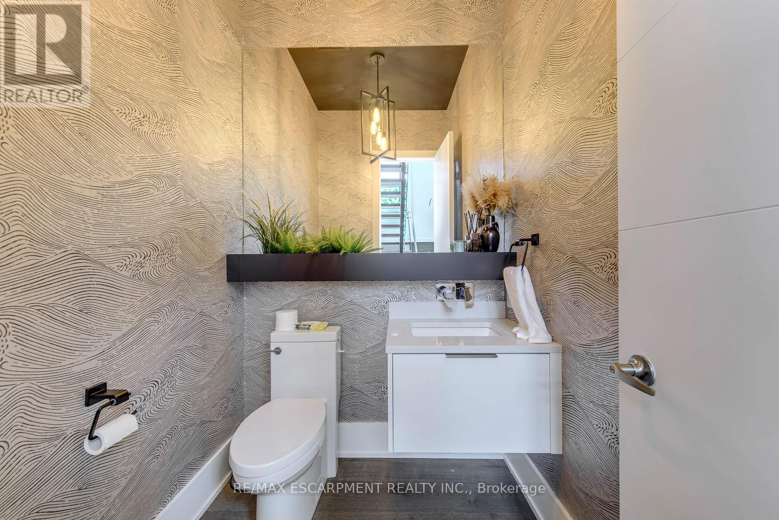 2104 DEVON ROAD - 21