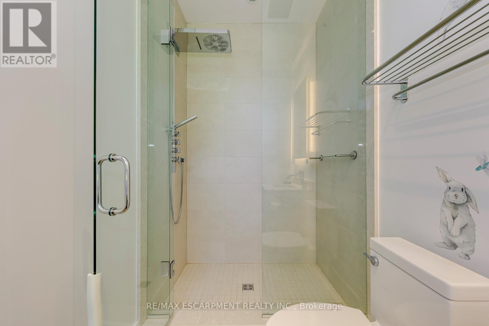 2104 DEVON ROAD - 36