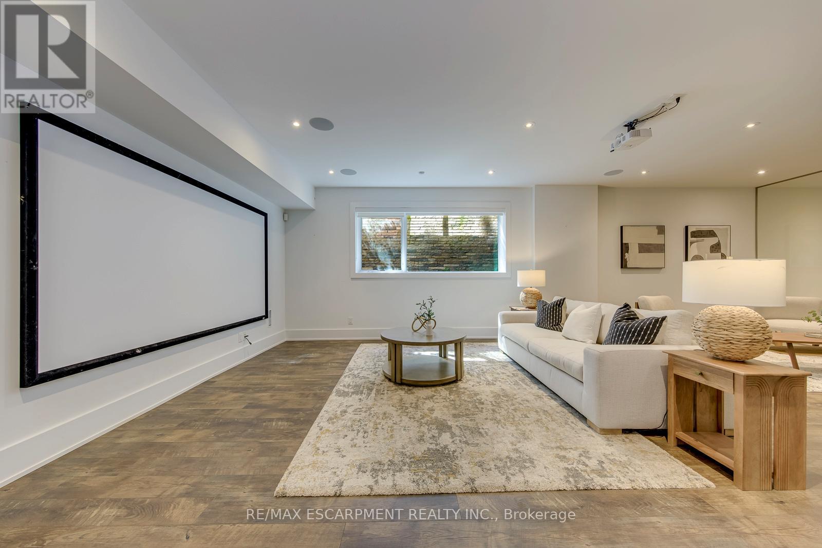 2104 DEVON ROAD - 38