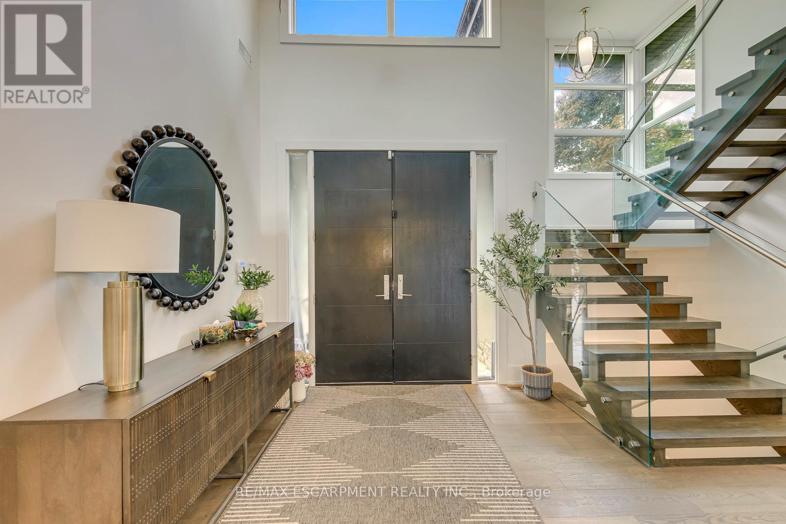 2104 DEVON ROAD - 4
