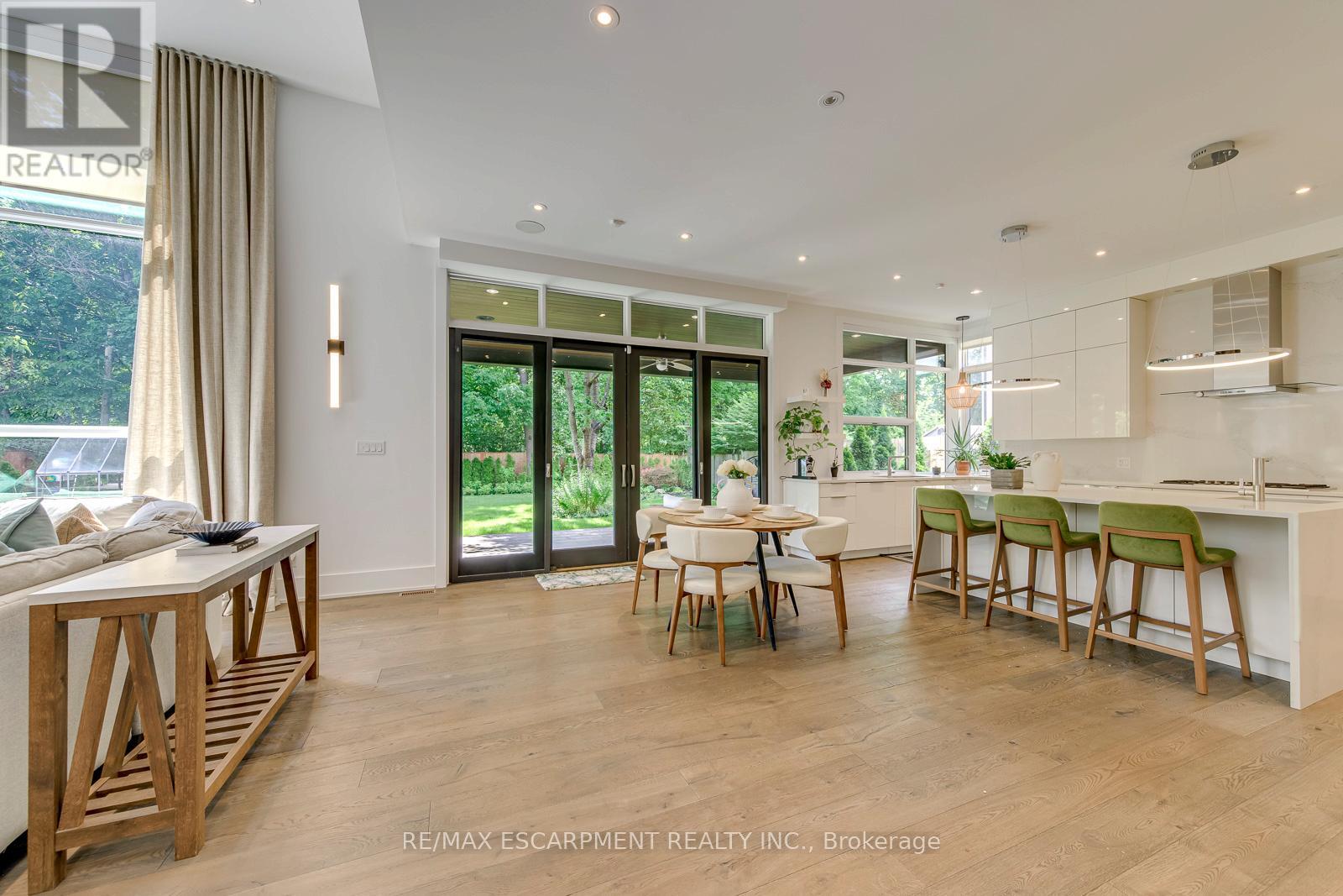 2104 DEVON ROAD - 8