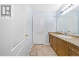 4 Fossil Street, Brampton, ON L6P3G6 Photo 39