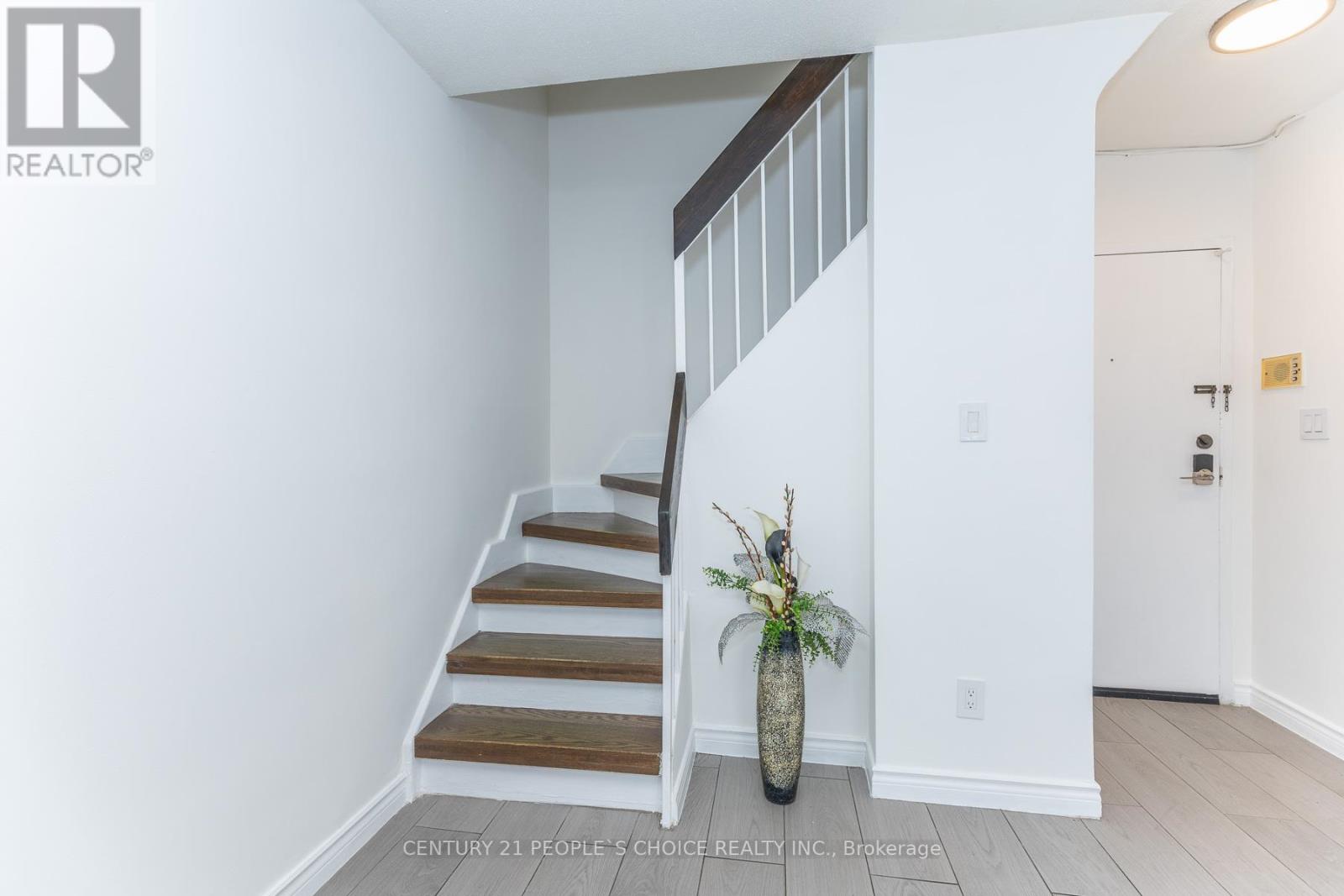 #106 10 EDDYSTONE AVENUE N - 15