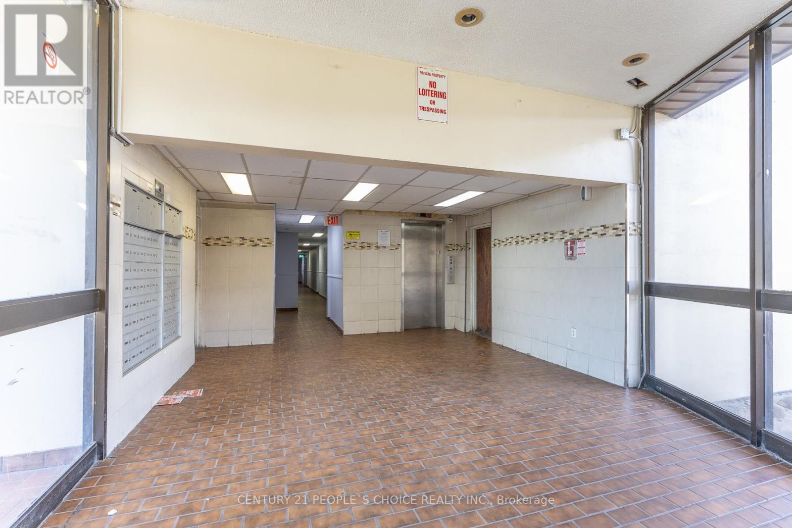 #106 10 EDDYSTONE AVENUE N - 3