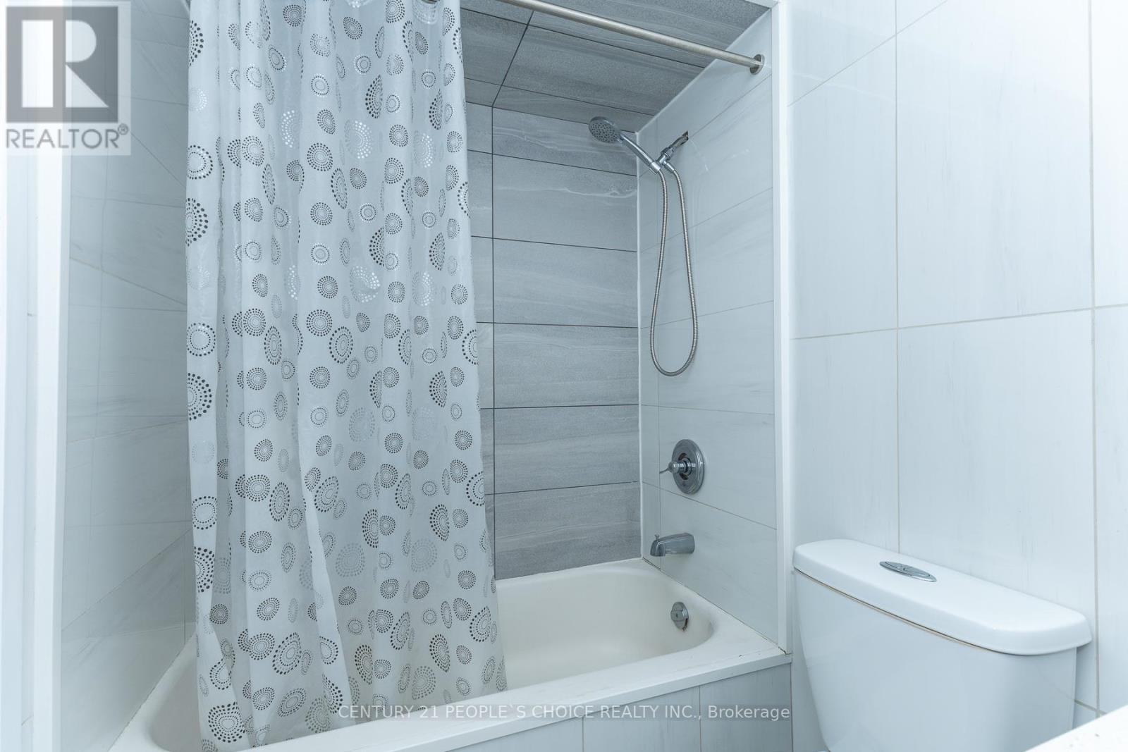 #106 10 EDDYSTONE AVENUE N - 32