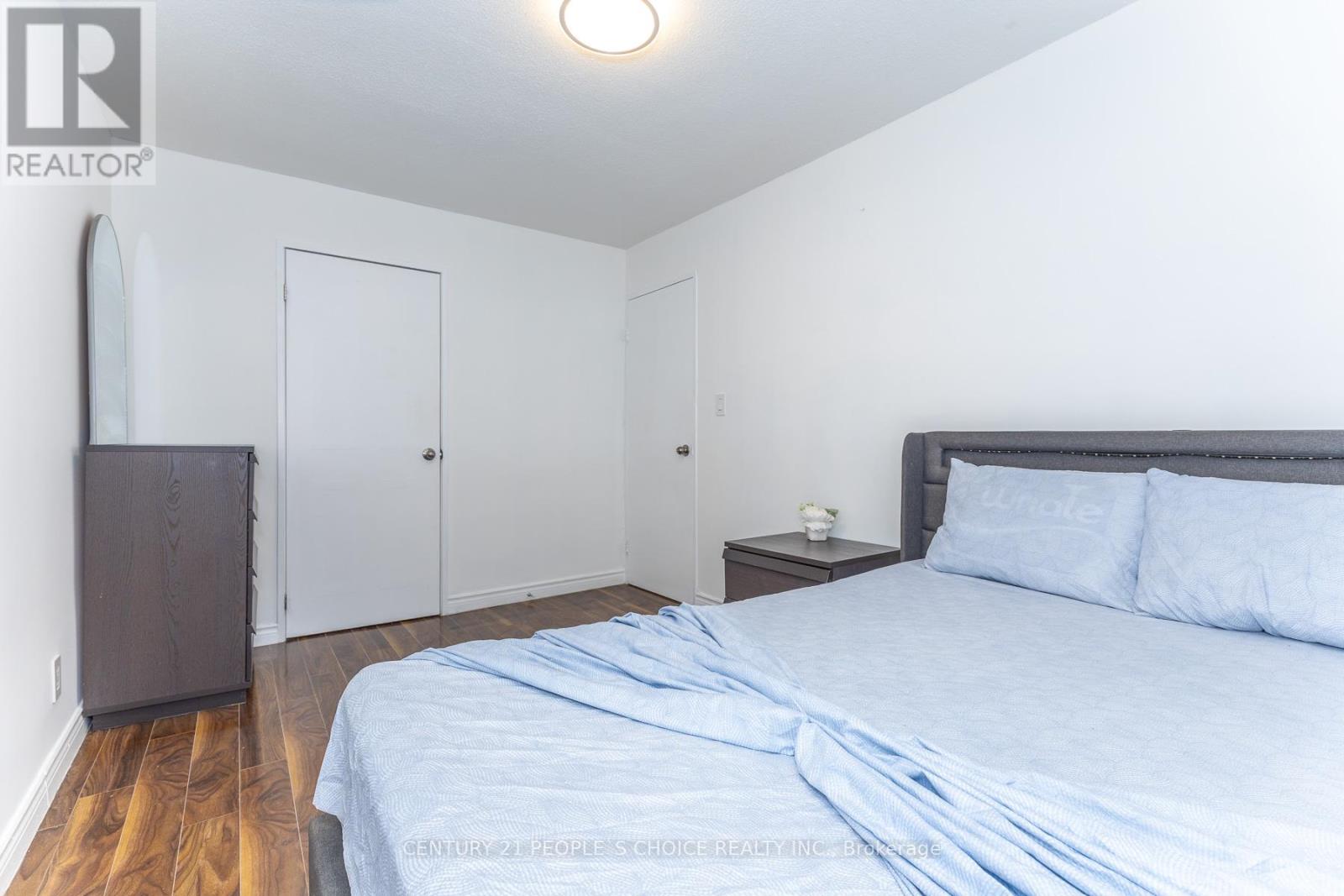 #106 10 EDDYSTONE AVENUE N - 34