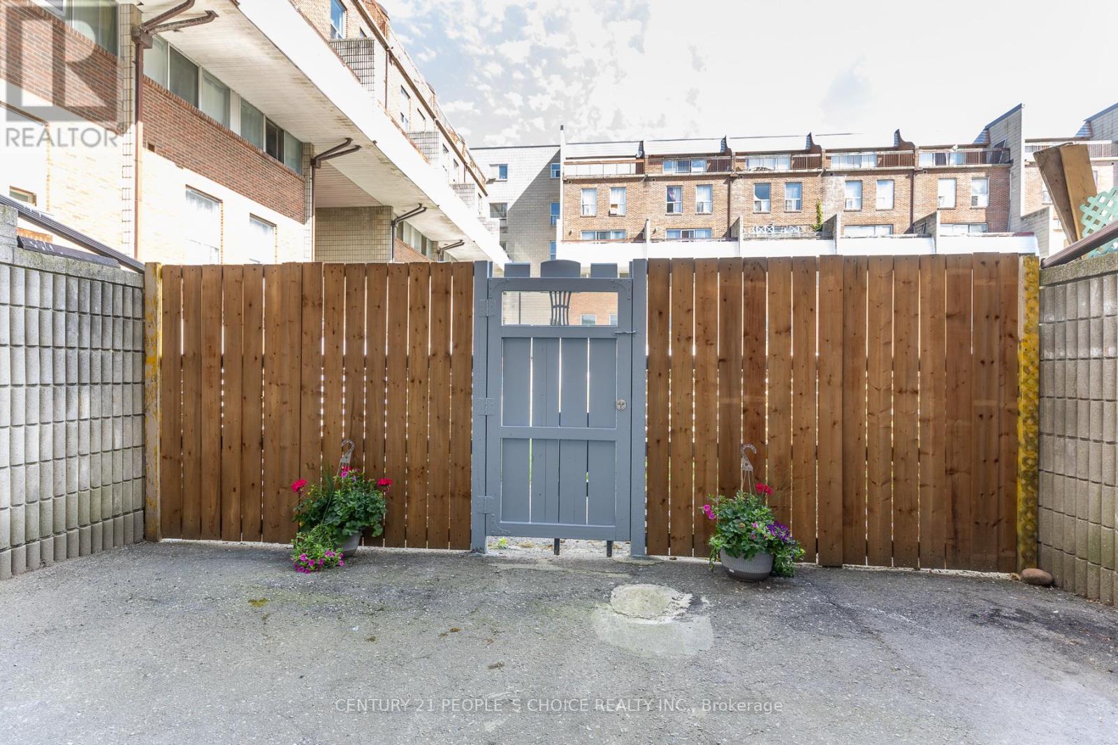 #106 10 EDDYSTONE AVENUE N - 37