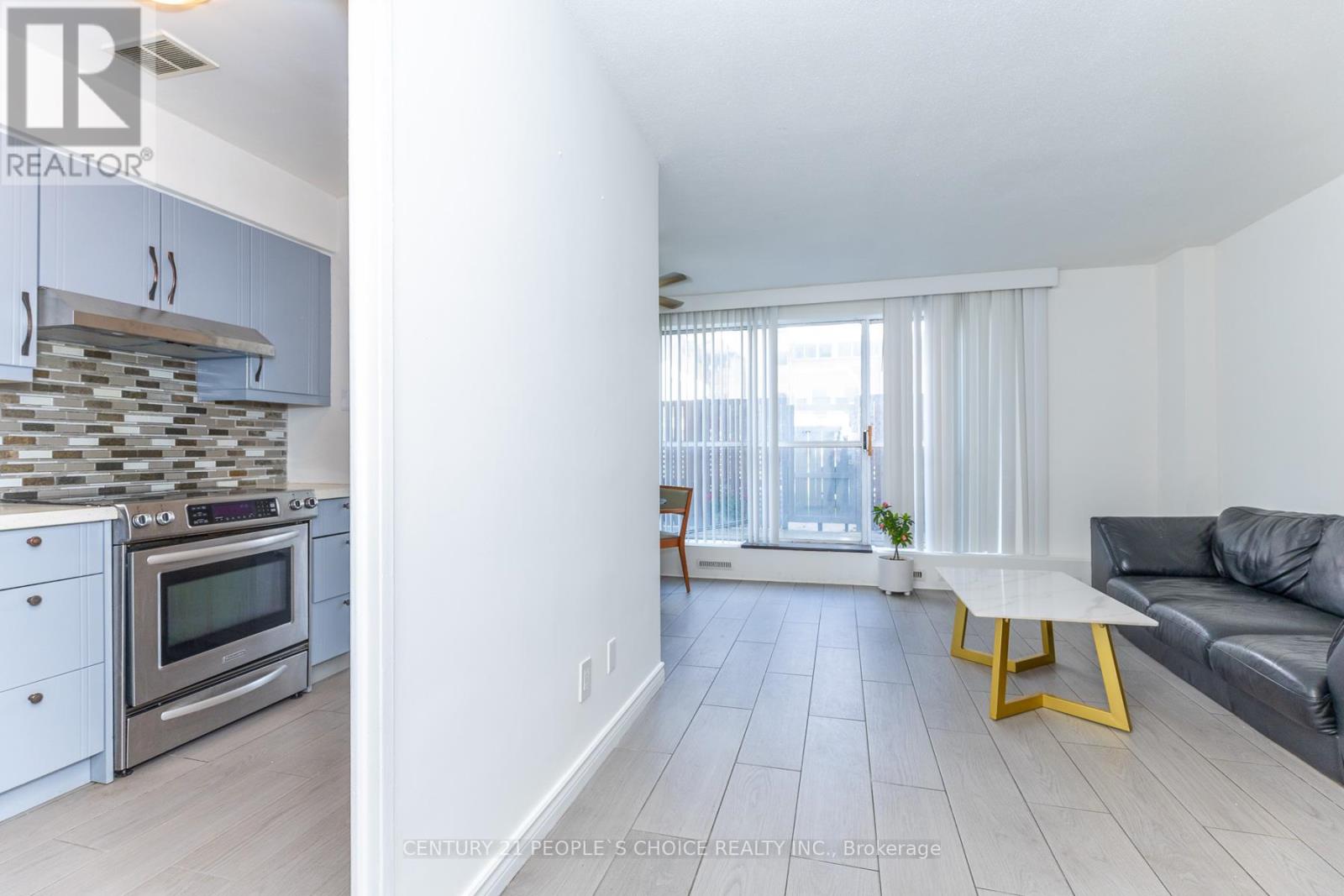 #106 10 EDDYSTONE AVENUE N - 6