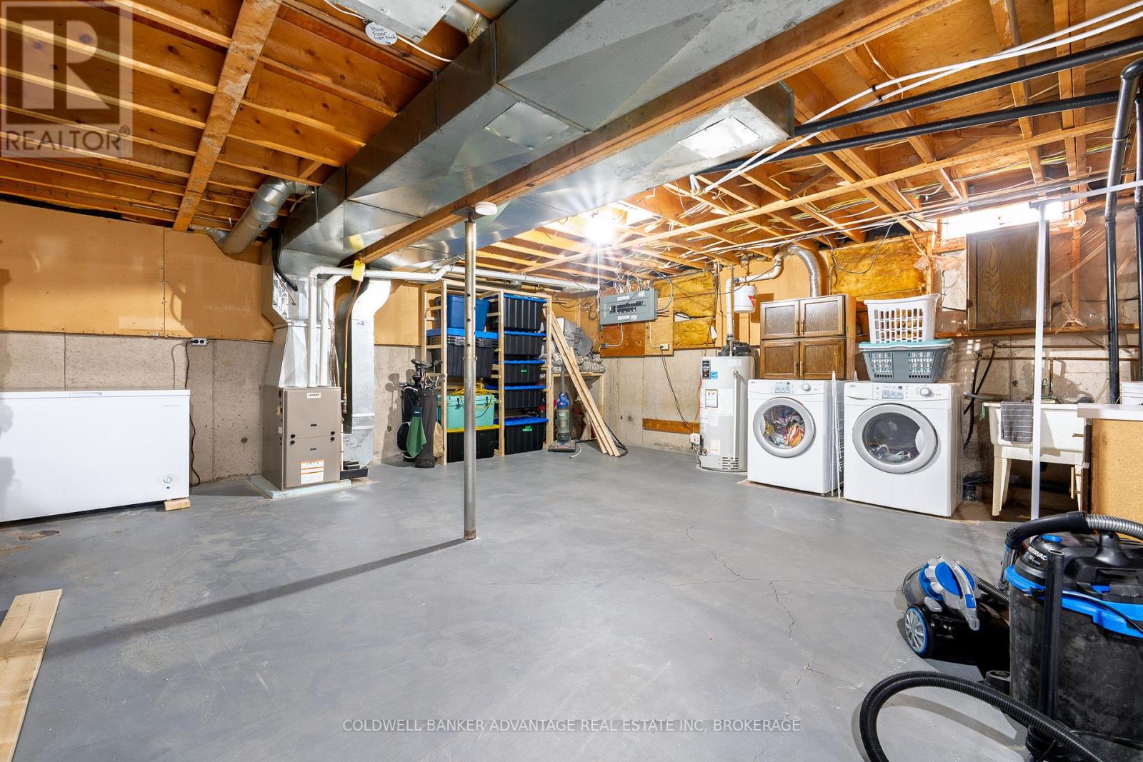 25 NEWLEAF CRESCENT - 21