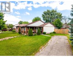 25 NEWLEAF CRESCENT