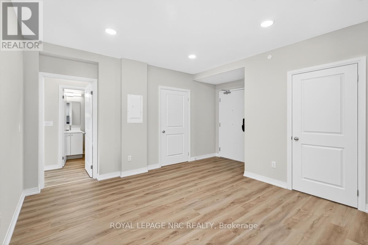 #UP20 50 HERRICK AVENUE - 15