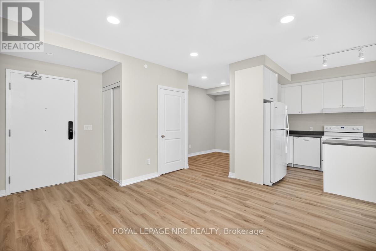 #UP20 50 HERRICK AVENUE - 16