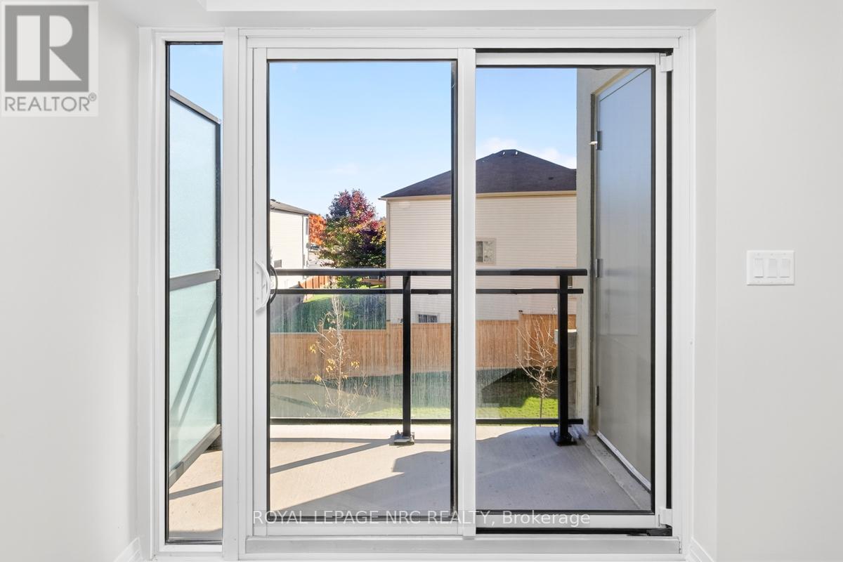 #UP20 50 HERRICK AVENUE - 27