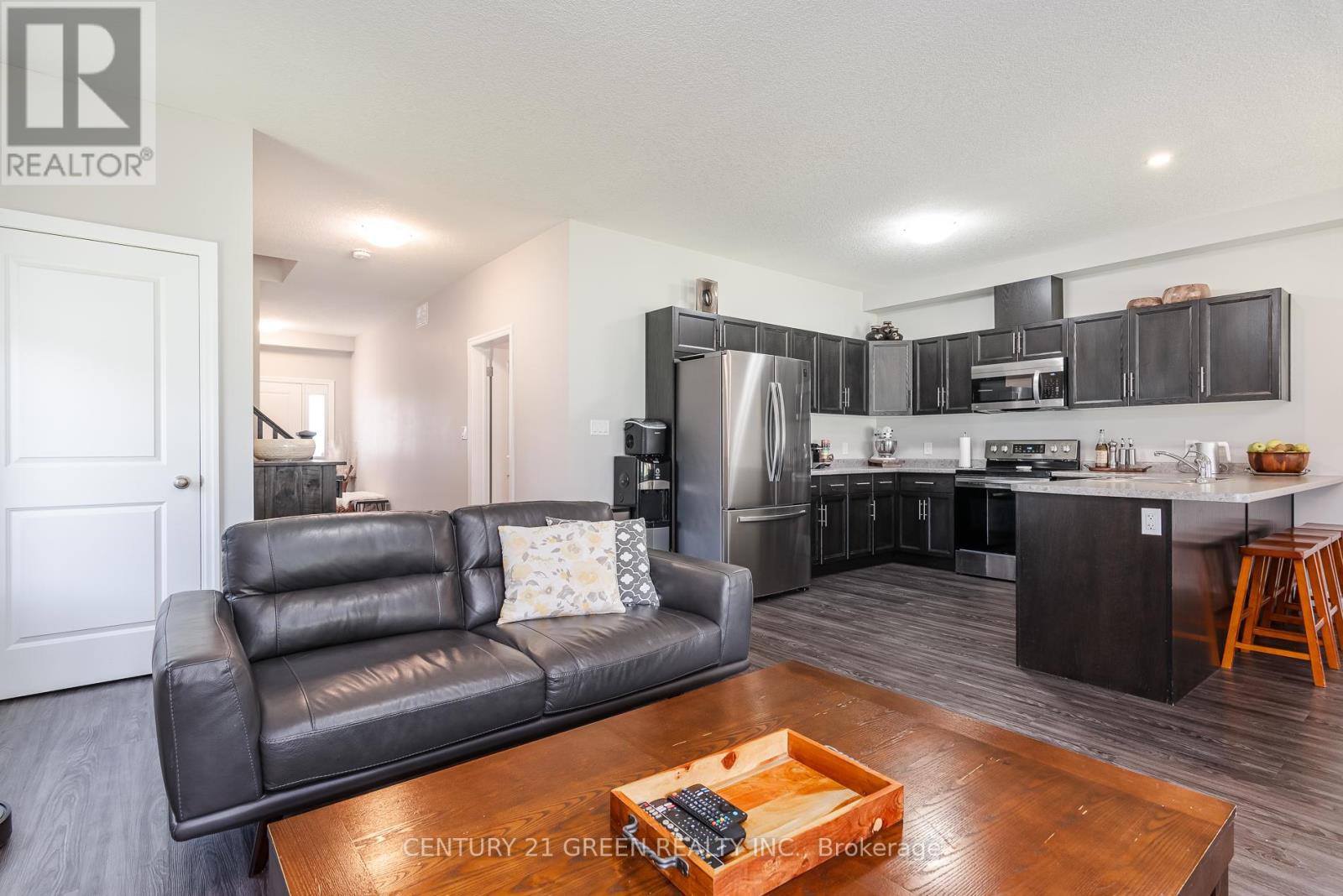 51 CRAB APPLE COURT - 22