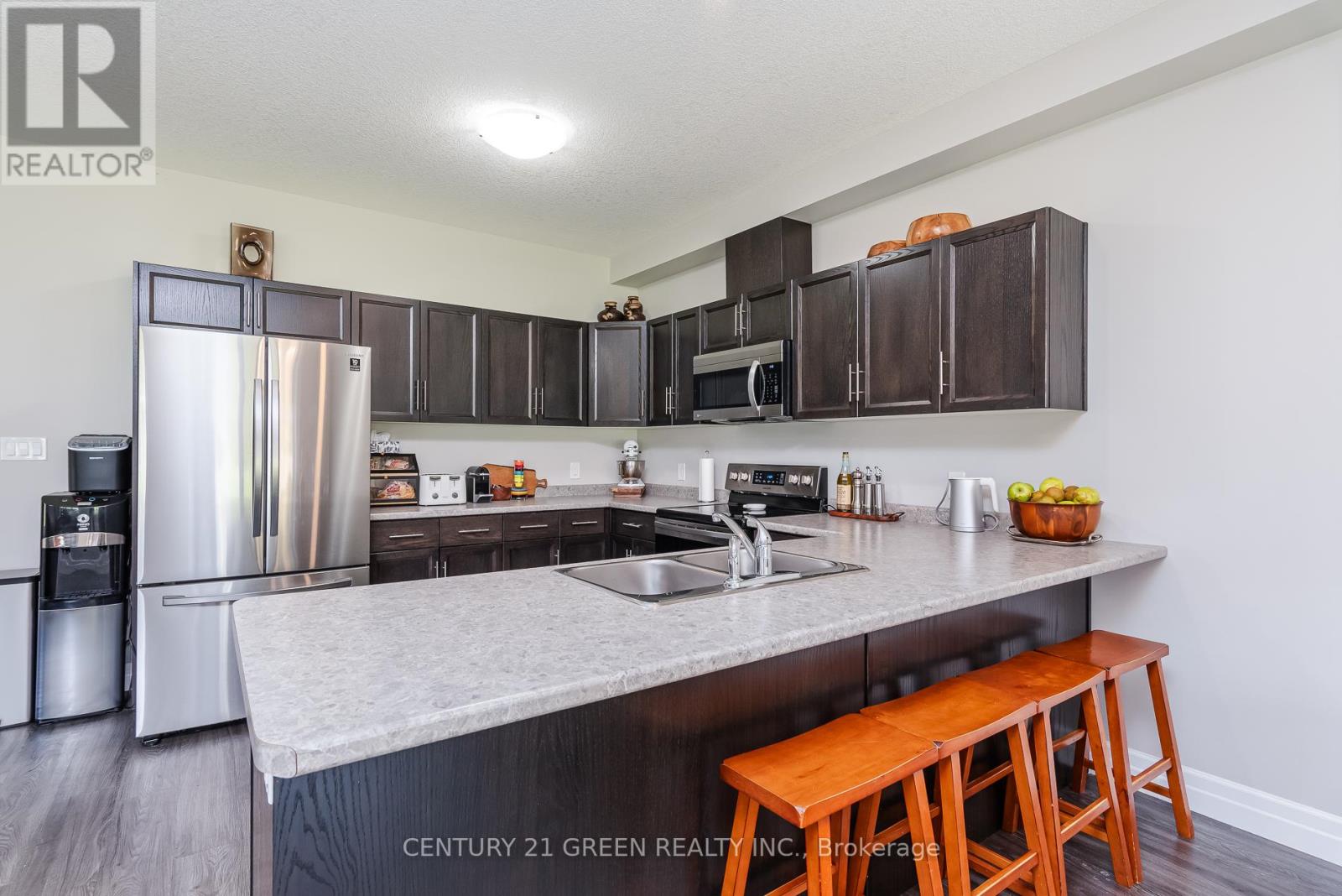 51 CRAB APPLE COURT - 30