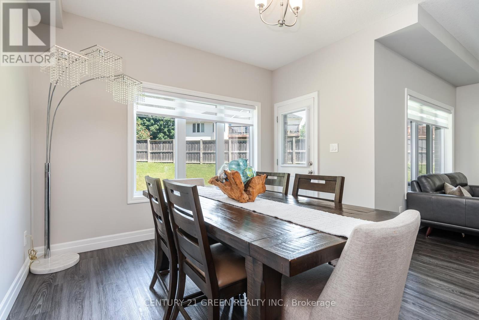 51 CRAB APPLE COURT - 32
