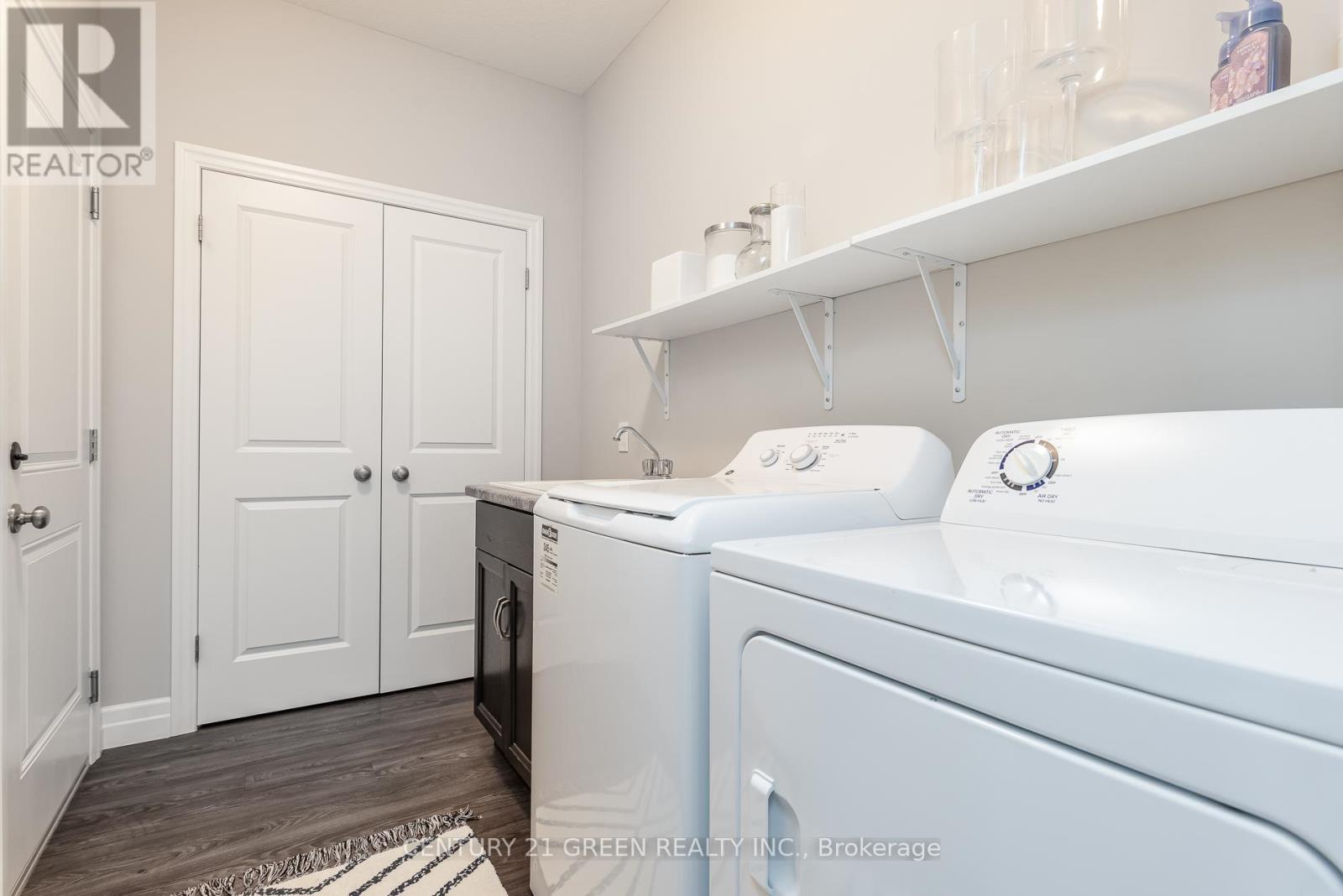 51 CRAB APPLE COURT - 35