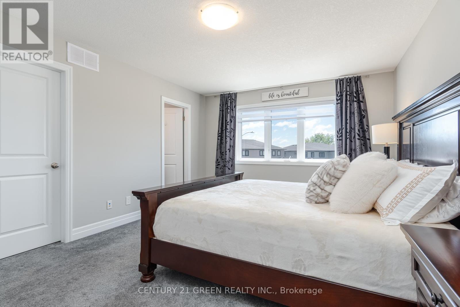 51 CRAB APPLE COURT - 38