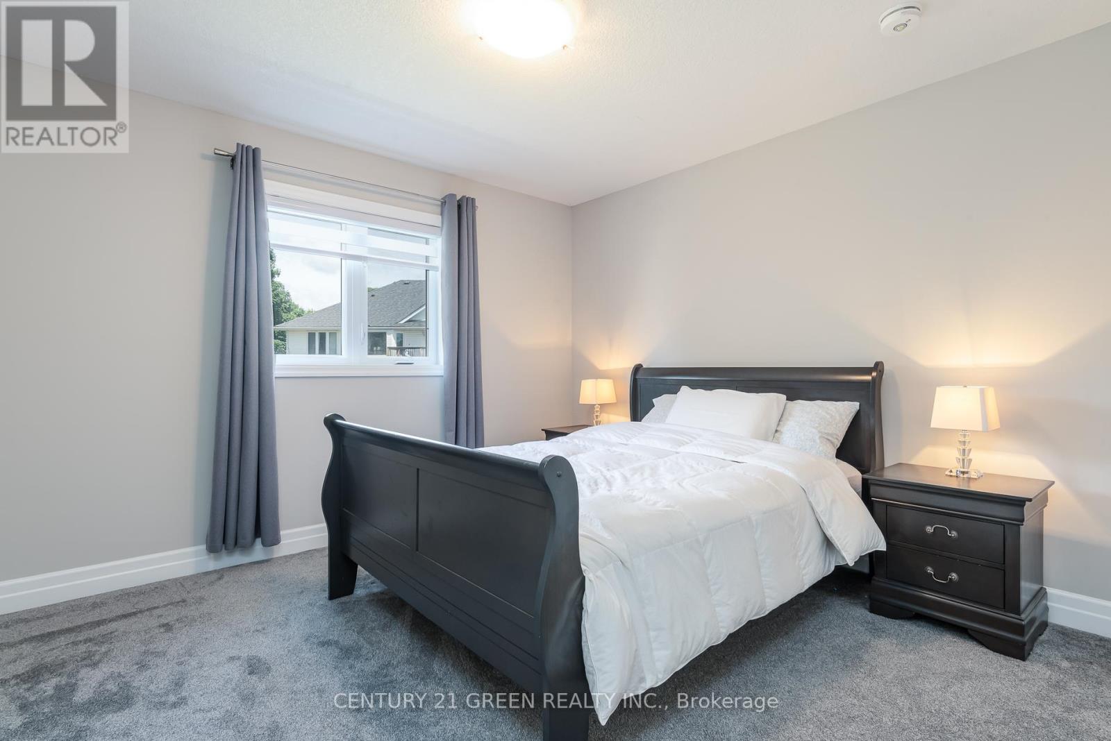 51 CRAB APPLE COURT - 43