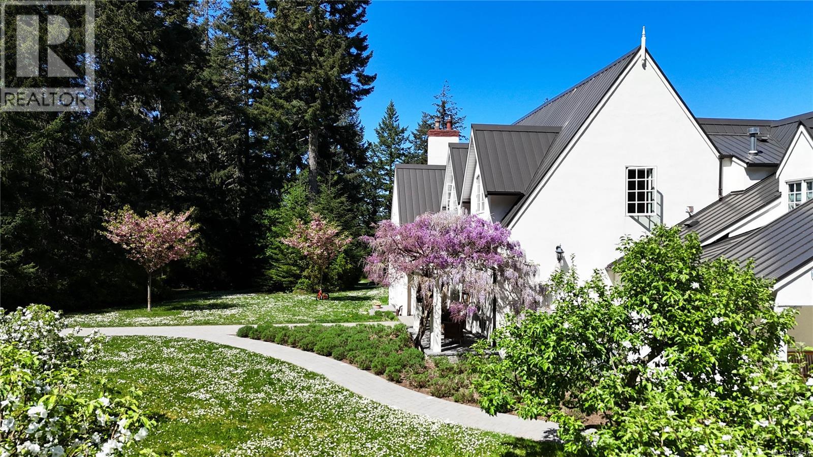 377 Seymour Hts, Salt Spring