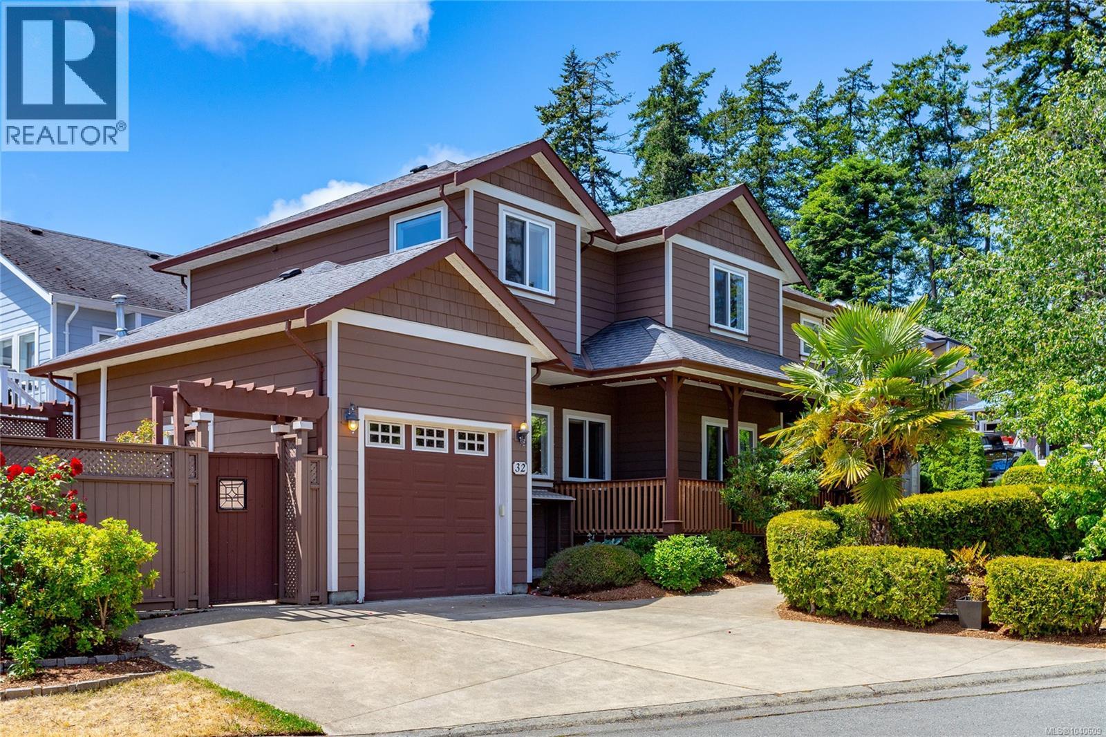 32 Stoneridge Dr, View Royal