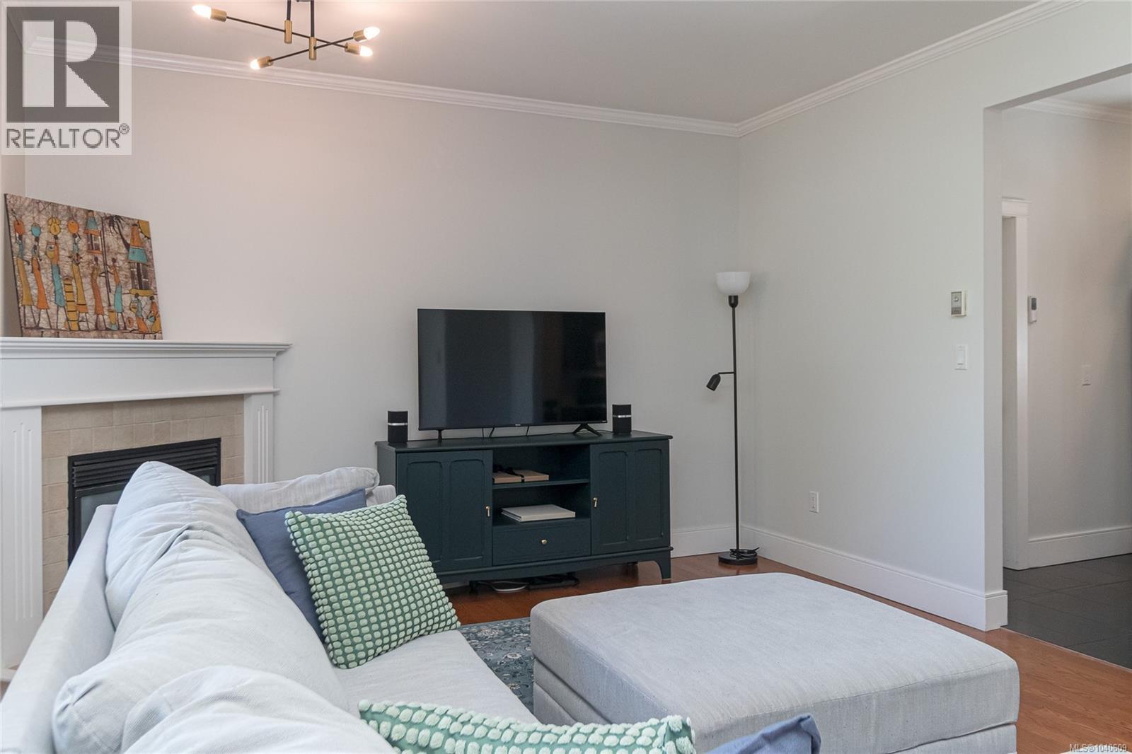 32 Stoneridge Dr, View Royal