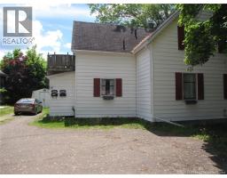 210-212 Pleasant Street, photo 4