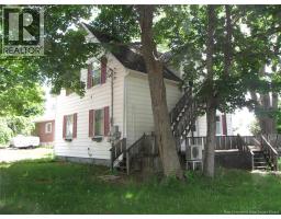 210-212 Pleasant Street, photo 5