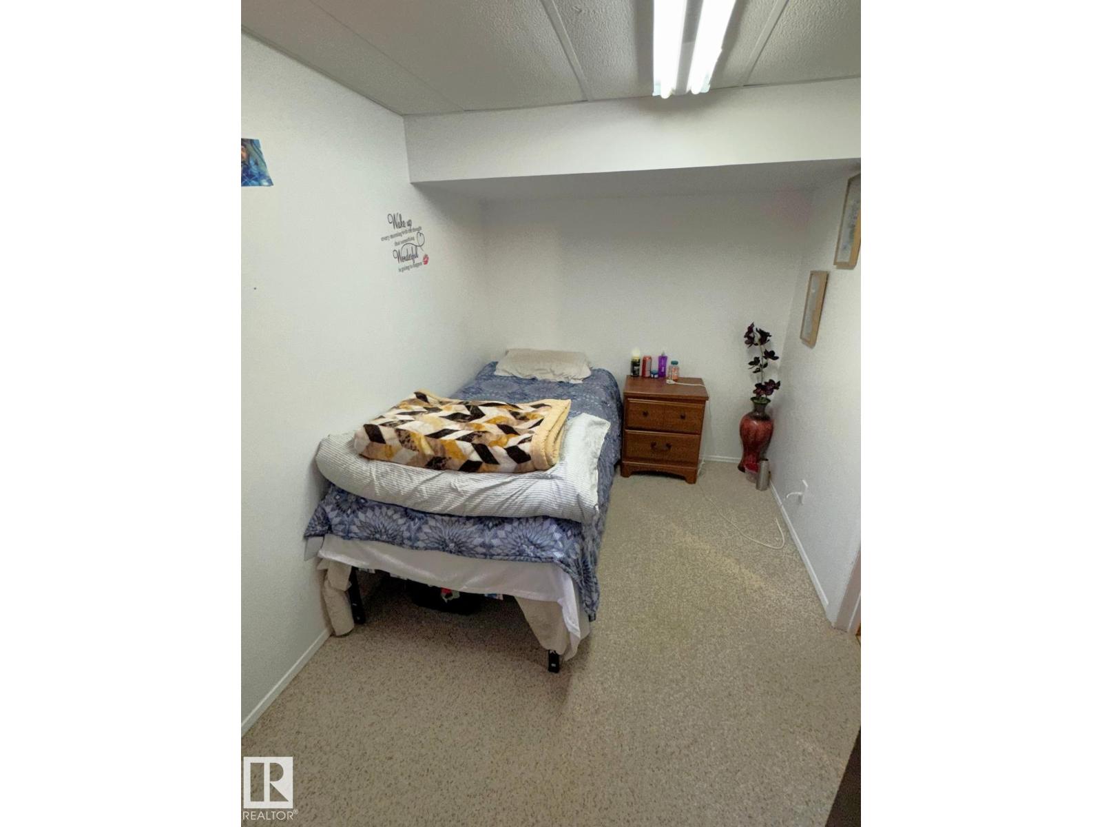 5093 45 ST - 20