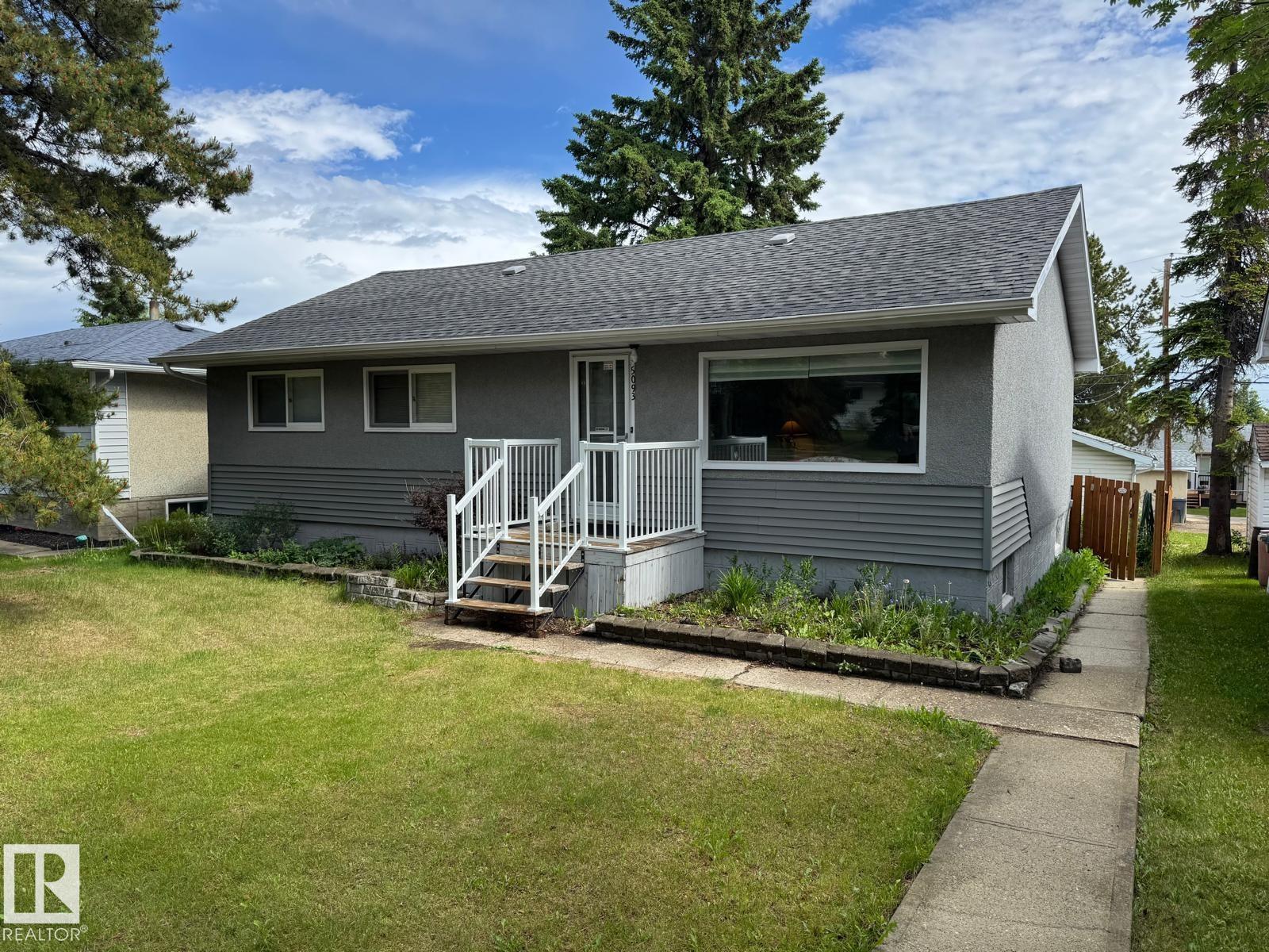 5093 45 ST - 35