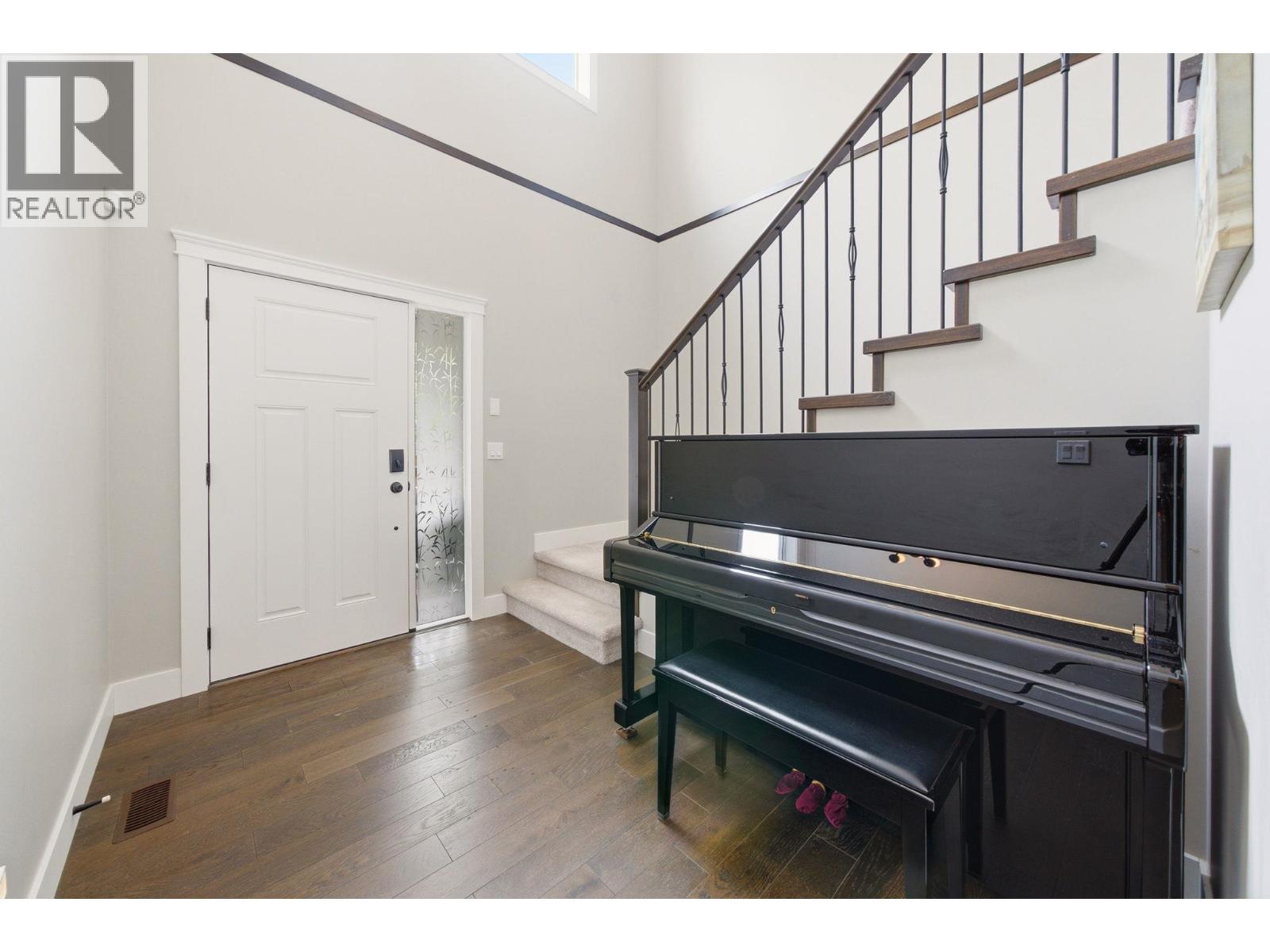 4072 COAST MERIDIAN ROAD, Port Coquitlam