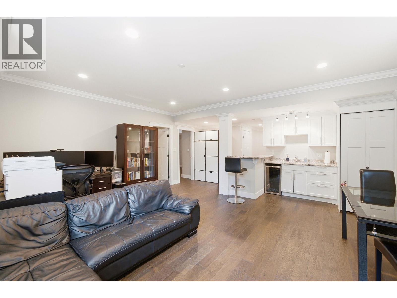 4072 COAST MERIDIAN ROAD, Port Coquitlam