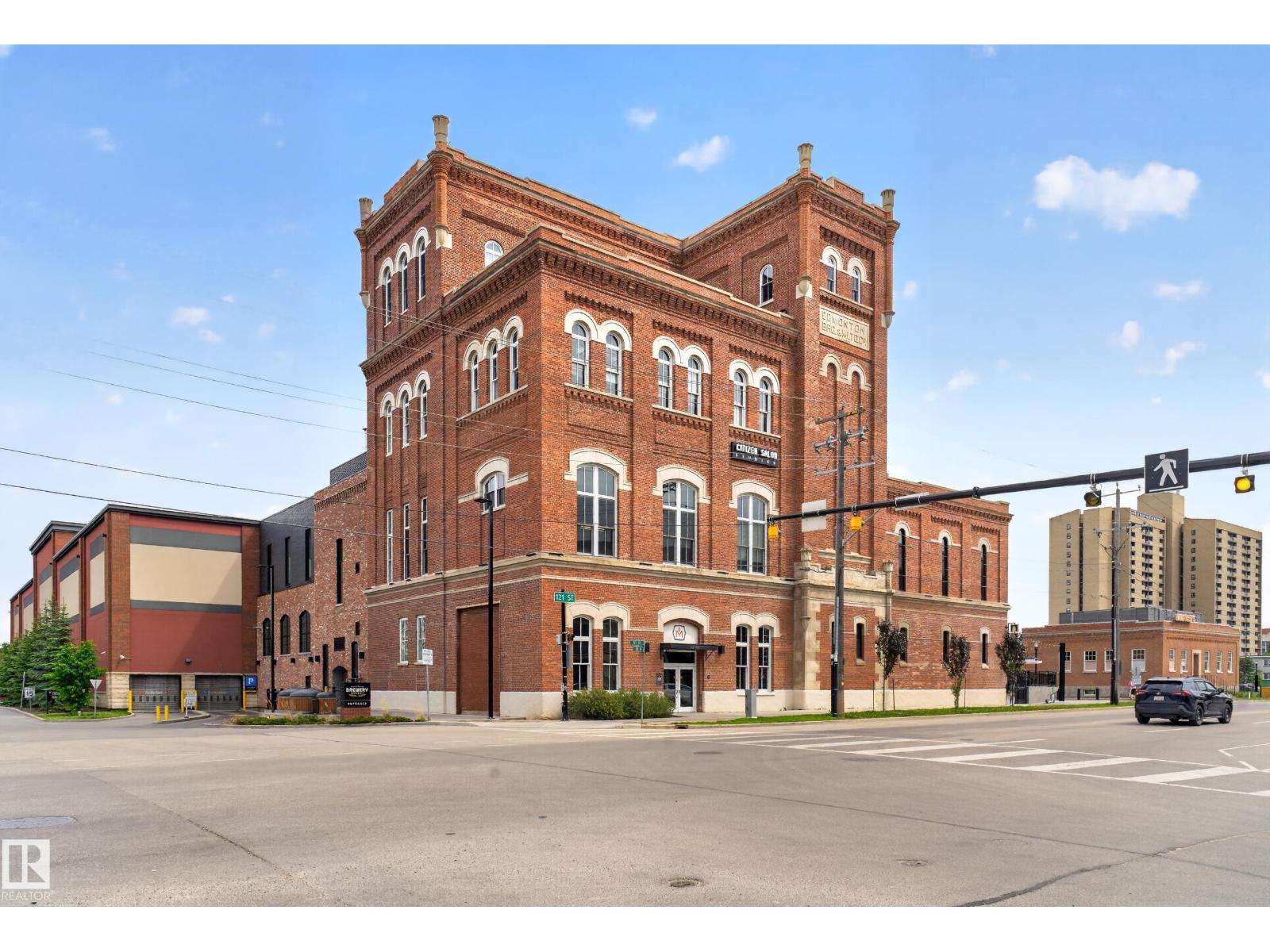 #413 10611 117 ST NW - 33