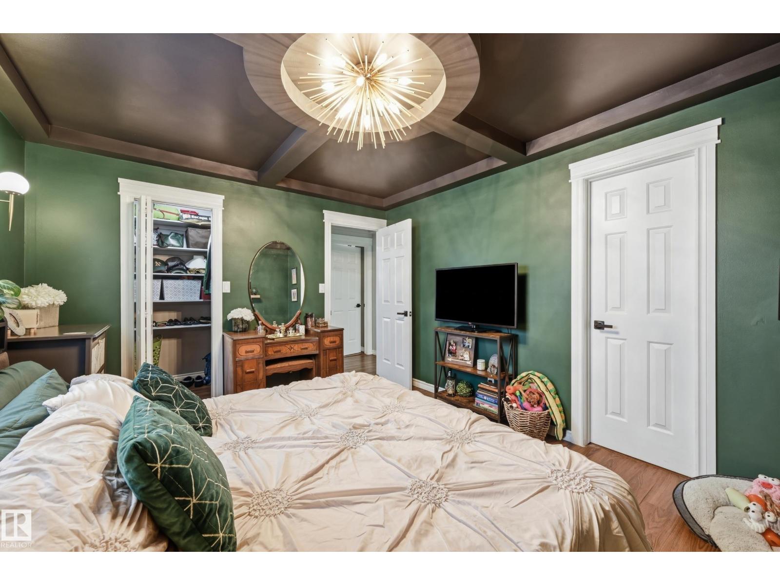 62 ALDERWOOD BV — photo 17