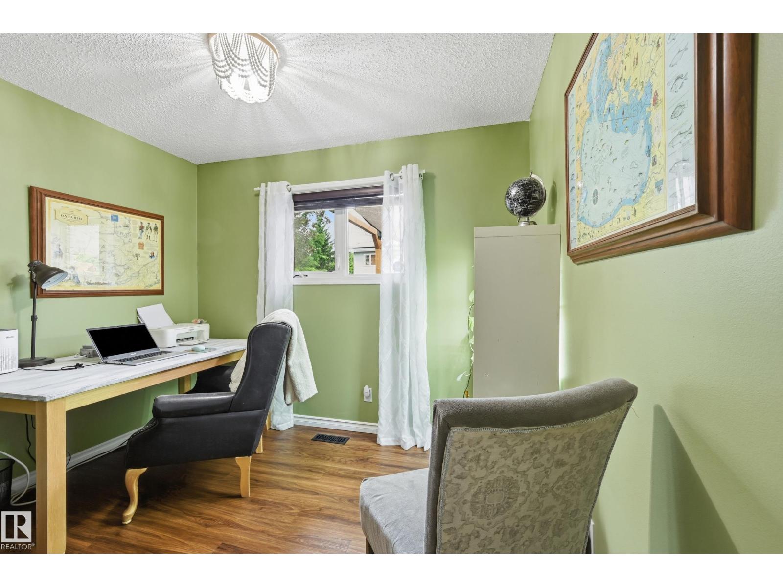 62 ALDERWOOD BV — photo 19