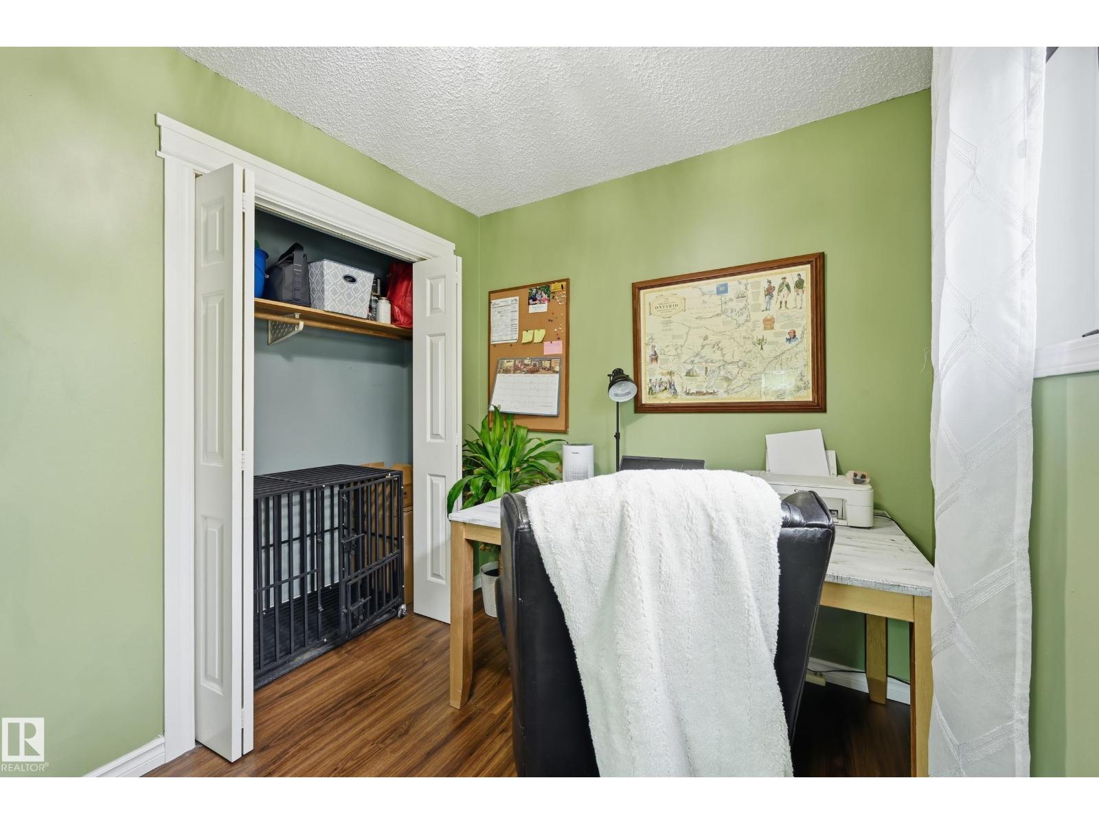 62 ALDERWOOD BV — photo 20