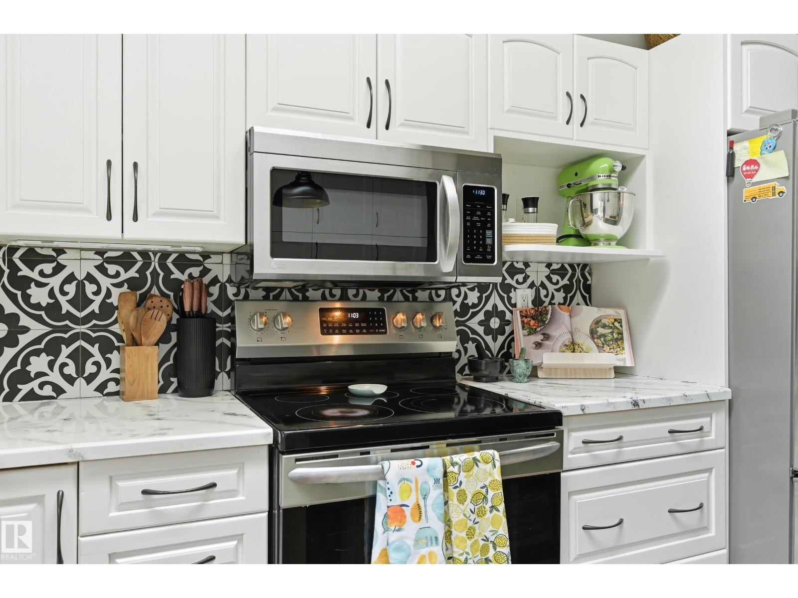 62 ALDERWOOD BV — photo 7