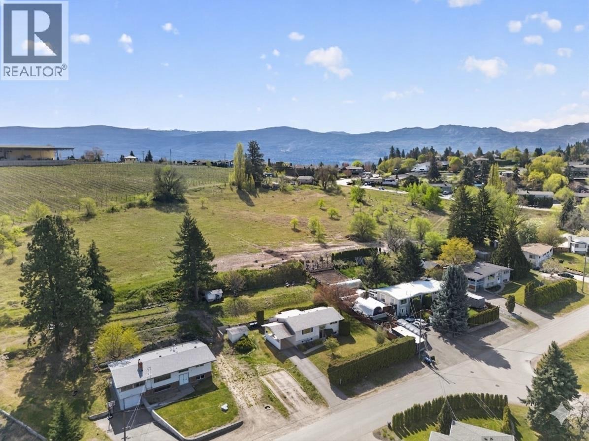  2515 Colleen Road, West Kelowna