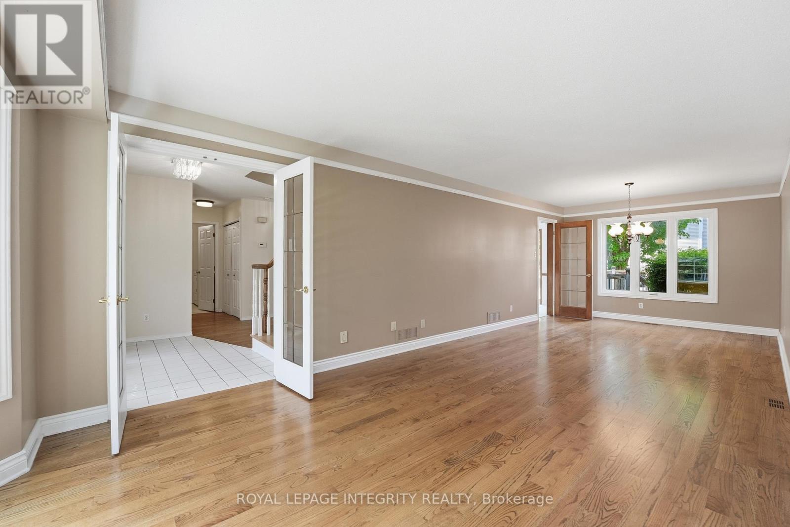 4 Bed, 3 Bath House for Sale in Ottawa – 50 BRAMBLEWOOD CRESCENT, Ottawa – MLS# X13456714 - Image 7