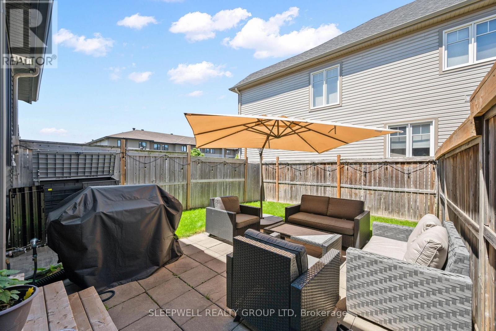 3 Bed, 3 Bath House for Sale in Ottawa – 147 WESTPHALIAN AVENUE, Ottawa – MLS# X13456722 - Image 32