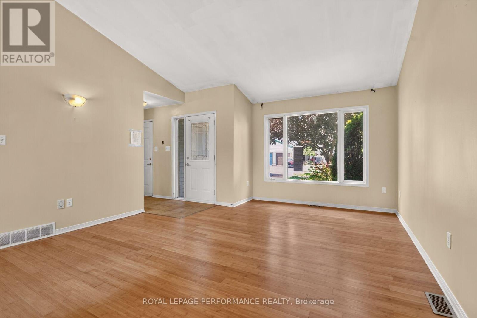 508 MALEY STREET - 4