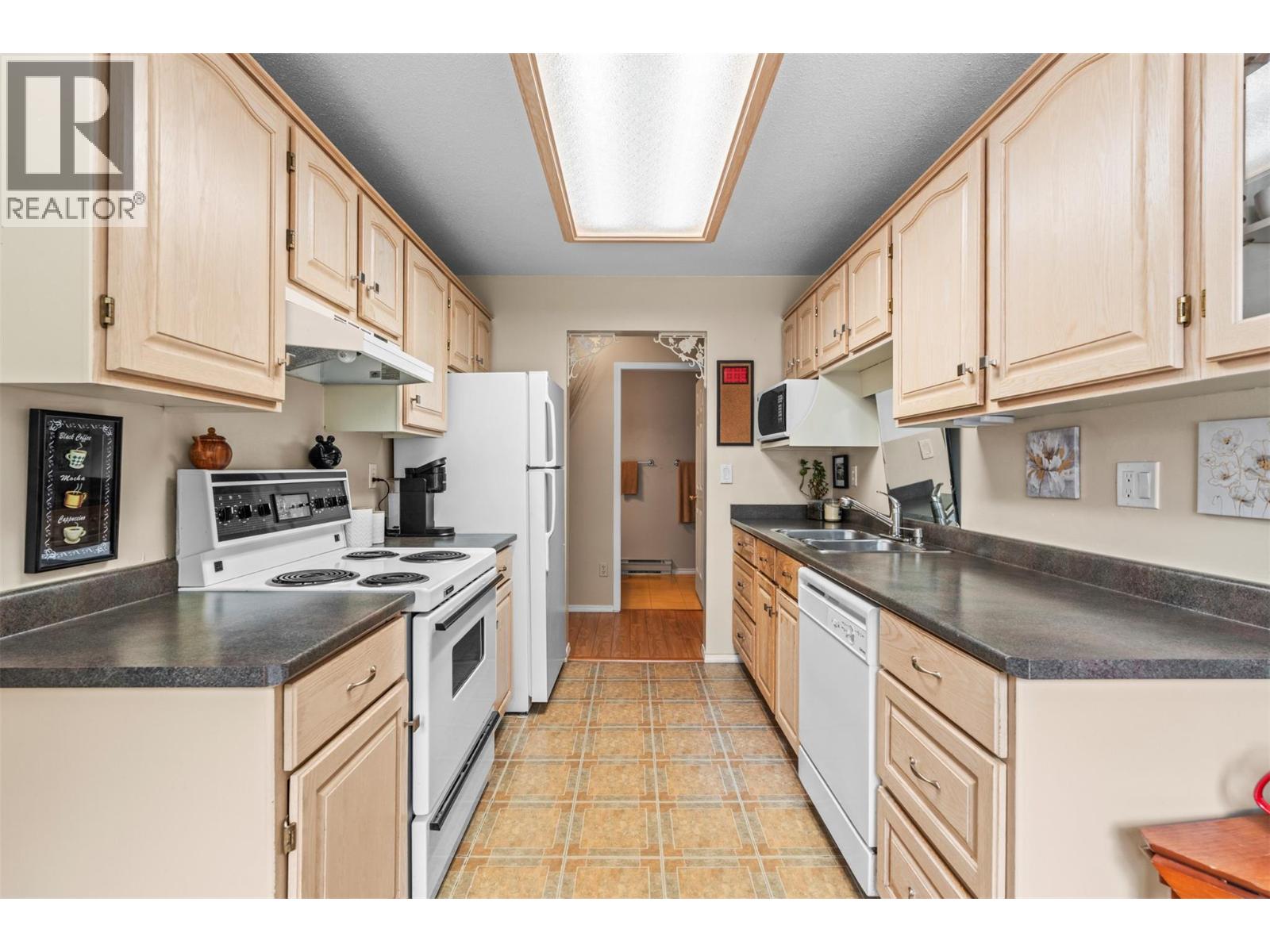 4404 Pleasant Valley Road Unit# 6, Vernon