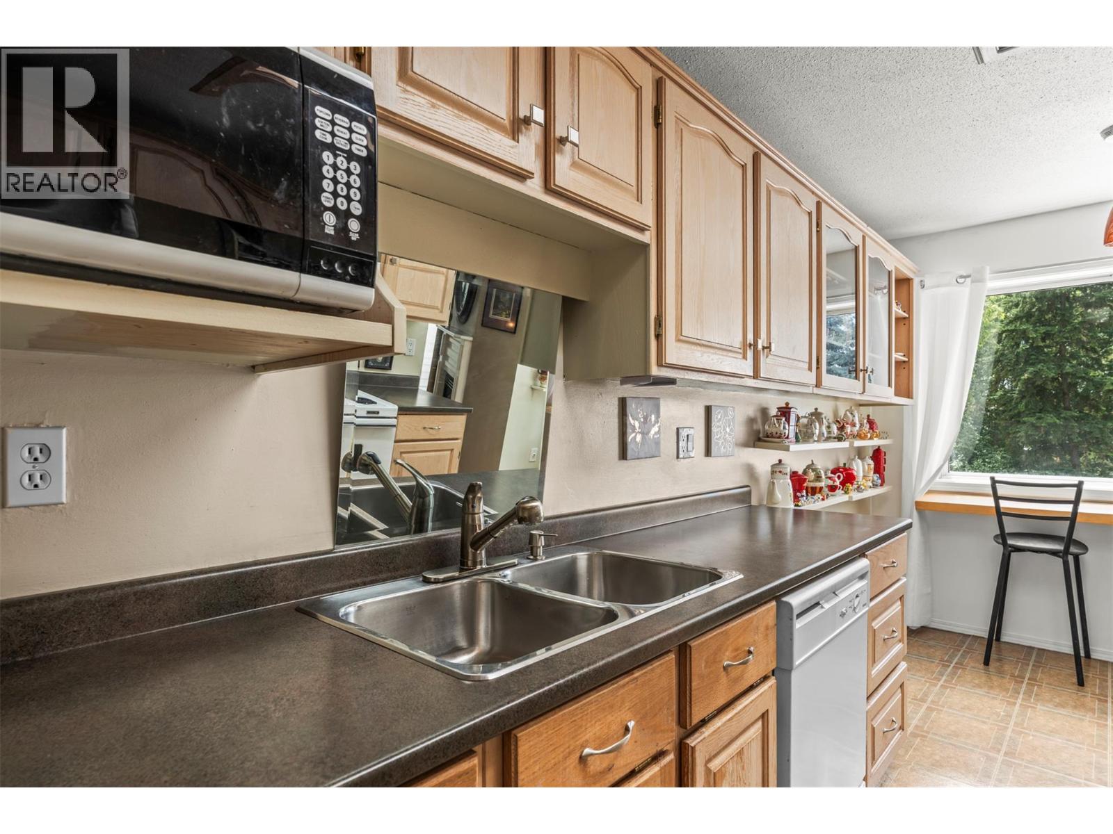 4404 Pleasant Valley Road Unit# 6, Vernon